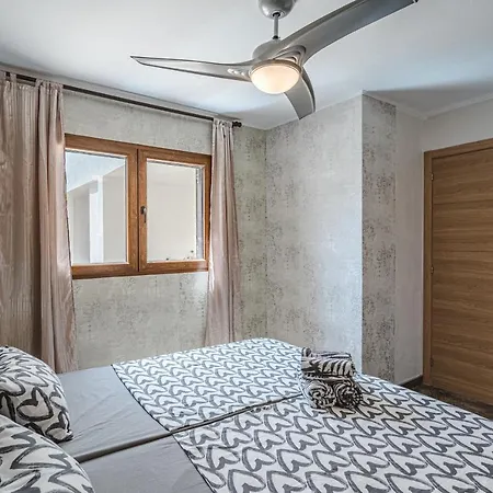 Amazing Atlantic And Breathtaking Mountains Views Apartment