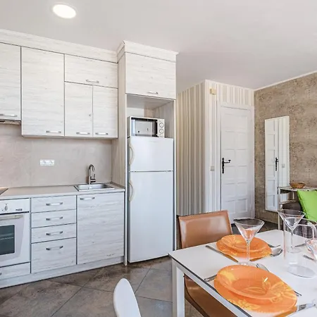 Amazing Atlantic And Breathtaking Mountains Views Apartament